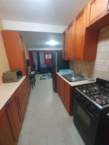 Lovely 2 Bedroom Apartment with shared Pool