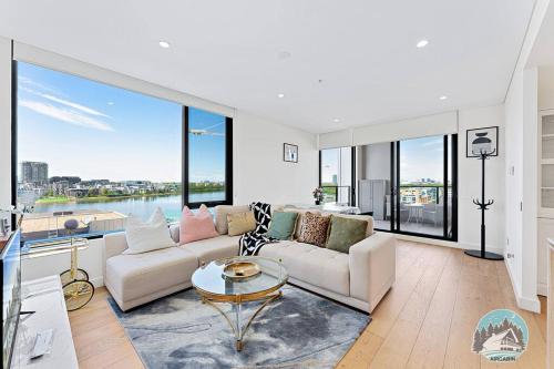 Balcony/terrace, Aircabin｜Wentworth Point｜Stylish Comfy｜2 Beds Apt in Sydney Olympic Park
