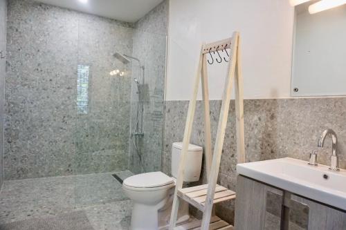 dusch, Gordon Town Kotch in Kingston