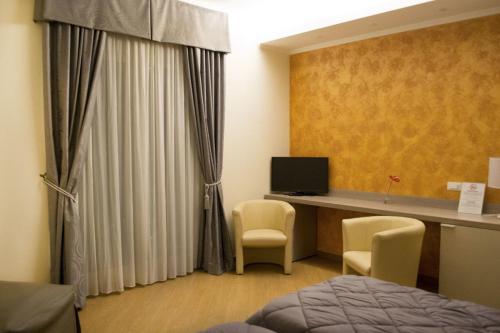 Triple Room image 4