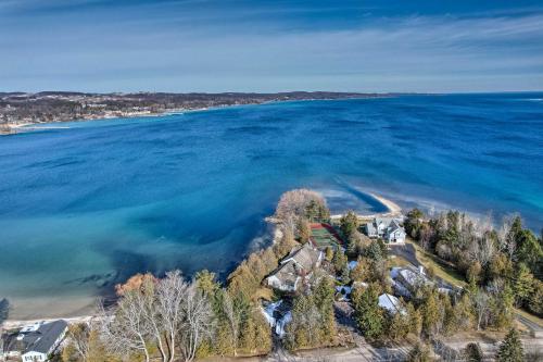 Idyllic Suttons Bay Home, Direct Water Access