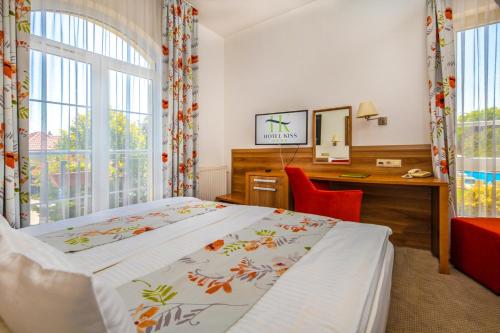 Hotel Kiss in Tata
