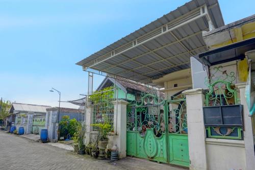 OYO 92267 Nurul Homestay Syariah