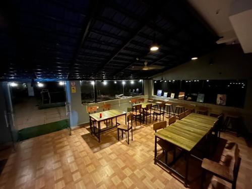 مطعم, Shivam Bnb Mandrem Resort in ماندريم