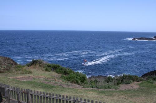 周邊環境, 大海私語住宿加早餐旅館 (Sea Whispers) in 凱馬