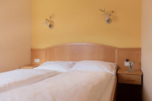 Hotel Zum Weissen Stein - image 2