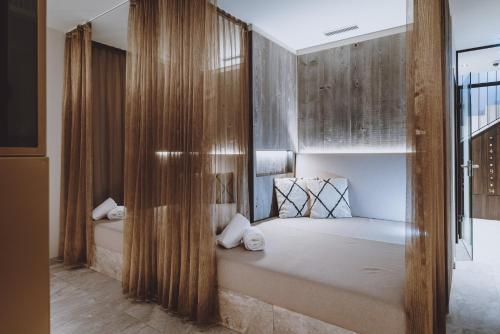 GLEMM by AvenidA Superior Hotel & Residences