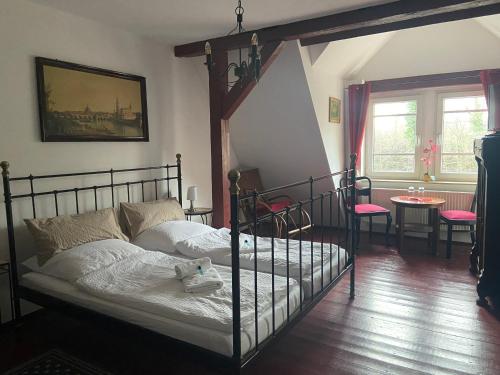 Hotel Torino Zeitz Room Type - Double Room with Private Bathroom