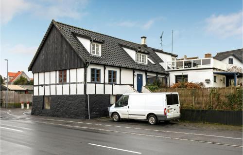 Exterior view, Gorgeous Apartment In Allinge With Wifi in Tejn