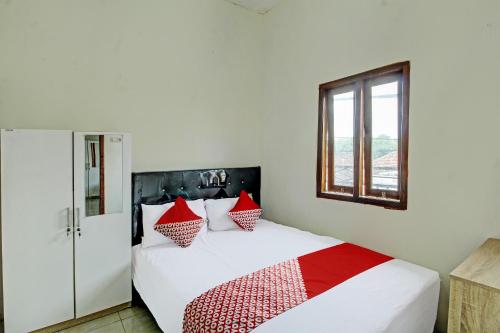 OYO Life 92312 A+ Cozy Rooms Syariah