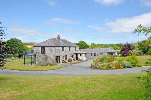 Maple & Beech Barns, Truro