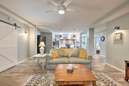 Himrod Vacation Rental 3 Mi to Seneca Lake! in Himrod, USA