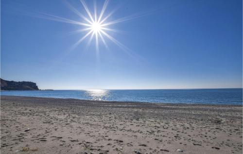  Pet Friendly Apartment in SantʼAndrea Apostolo dello Ionio