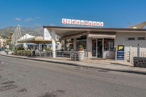 Umgebung, Naxos Bay Flat with Terrace 50 meters from the Sea in Giardini Naxos