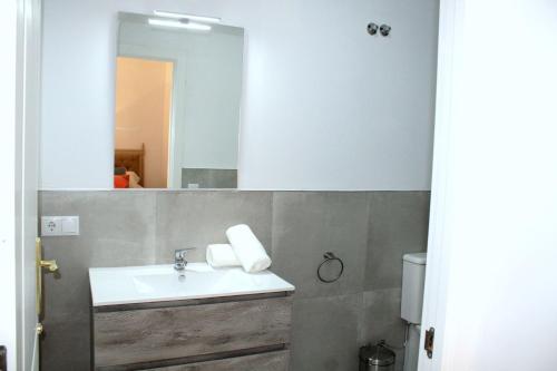 Double Room image 7