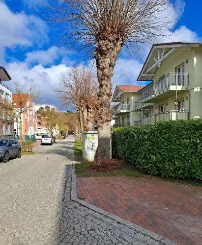 Meernahe Ferienwohnung direkt am Rhododendronpark in Graal-Müritz, Deutschland