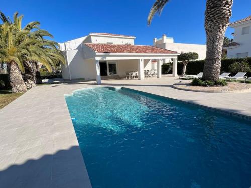 Moderne Finca in Strandnähe