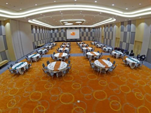 HARRIS Hotel & Conventions Bekasi