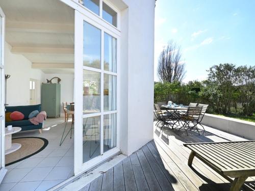 Maison Familiale Calme avec Jardin et Terrasse Plein Sud - Les Portes-en-Ré - FR-1-434-103 (Maison Familiale Calme avec Jardin et Terrasse Plein Sud - Les Portes-en-Re - FR-1-434-103) in Les Portes-en-Re
