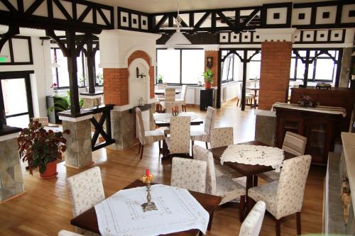 Restoran, Conacul Bratescu in Bran