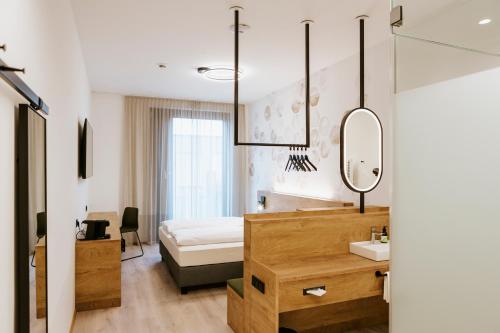 BEE GREEN Linz Self-Check-in-, Pension in Linz bei Ansfelden