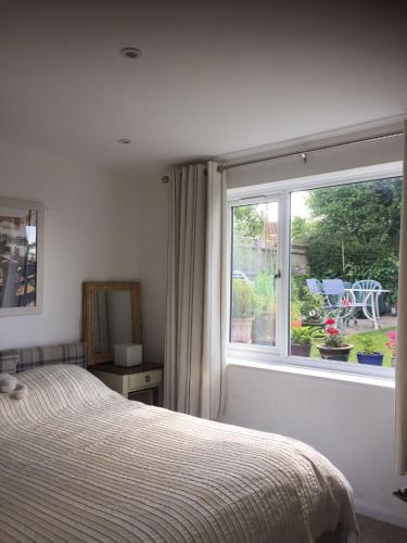 The Guest Suite, Buttsfield Lane.