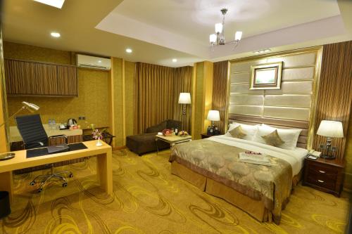 Junior Suite image 1