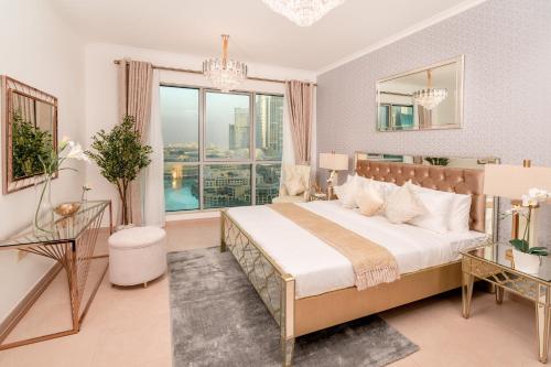 Elite Royal Apartment - Full Burj Khalifa & Fountain view - Sovereign, Dubai (photo 9)