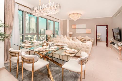 Elite Royal Apartment - Full Burj Khalifa & Fountain view - Sovereign, Dubai (photo 6)