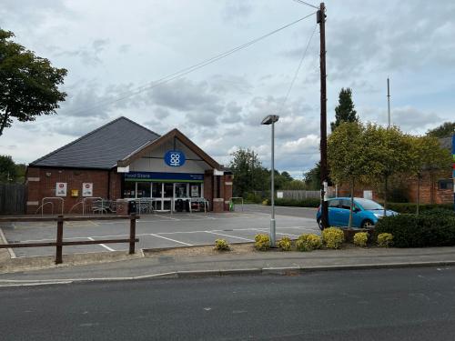 Pet friendly, disabled friendly cabin close to the humber and immingham