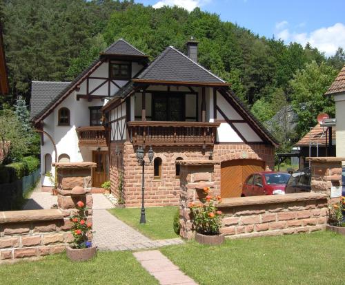 Ferienwohnung Haus Winterberg - Apartment - Erfweiler