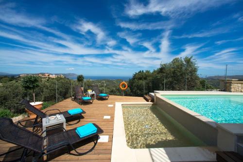 Villa Cretan View with Heated Swimming Pool