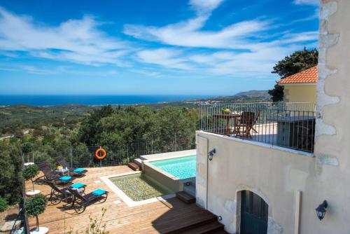 Villa Cretan View with Heated Swimming Pool