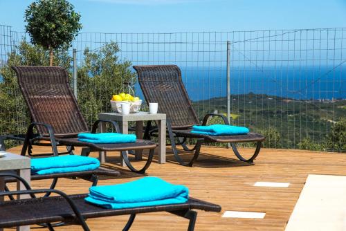 Villa Cretan View with Heated Swimming Pool