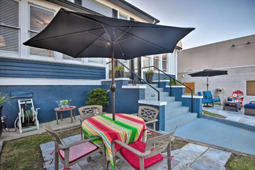 Retro-Style Studio in Historic Downtown Home! - image 2