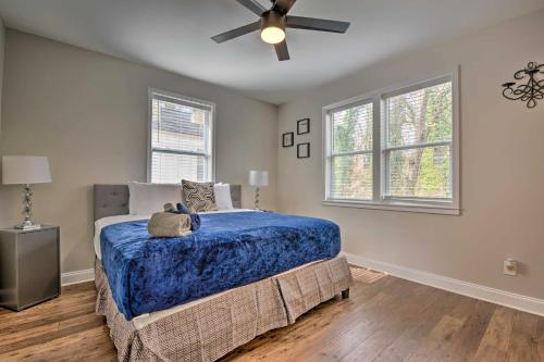 Chic Atlanta Home Less Than 4 Mi to Mercedes-Benz Stadium! in Atlanta, USA