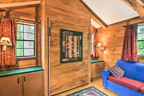 Pet-Friendly Marble Cabin with Deck, Grill, Fire Pit in Marble, USA