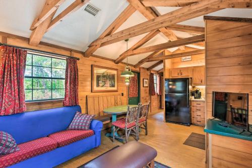 Pet-Friendly Marble Cabin with Deck, Grill, Fire Pit in Marble, USA