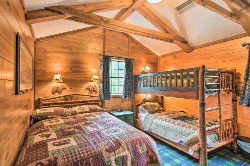 Pet-Friendly Marble Cabin with Deck, Grill, Fire Pit in Marble, USA