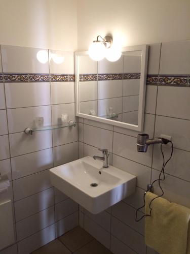 La Rapière Room Type - Standard Double Room