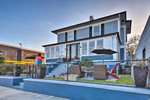 Historic Renovated Home Less Than 2 Mi to Beach and Pier!