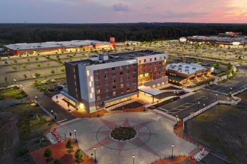 Courtyard by Marriott North Brunswick