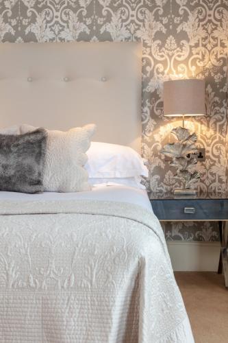 Petersham Hotel - image 12