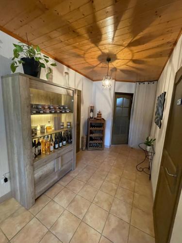 Krogs/atpūtas telpa, L'Oustaloise (L'Oustaloise - Chambres et table d'hotes pres de Beziers- Alex est cuisinier de metier- Piscine avec) in Faugeres
