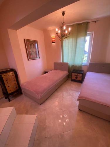 Villa Dobra Voda - image 4