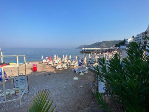 Villa Dobra Voda - image 5