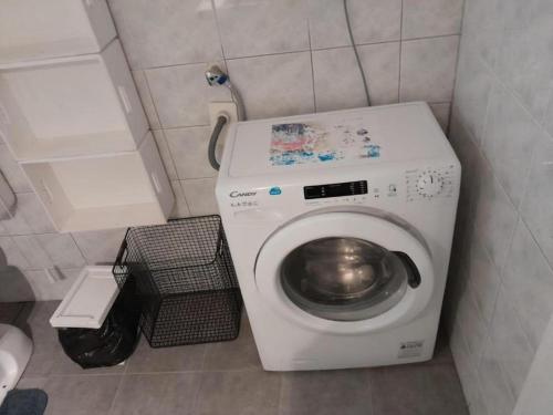 2 bedrooms, 4 beds