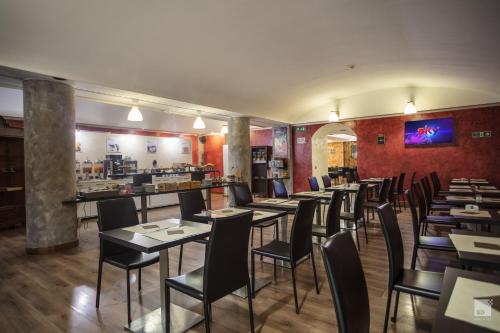 餐廳, 外交酒店 (Hotel Diplomatic) in 圖林