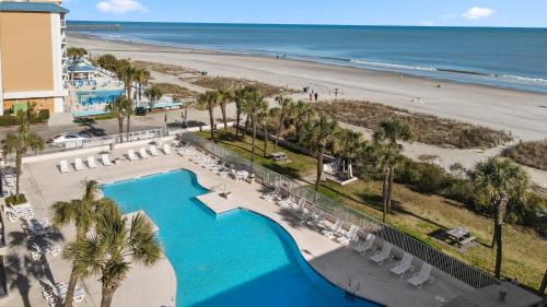 Ocean Crest Inn and Suites - image 2
