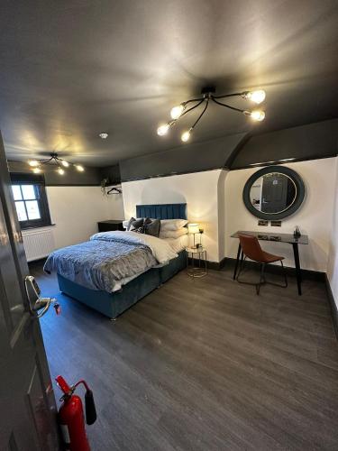 Warwick St Studios Room Type - Superior Studio